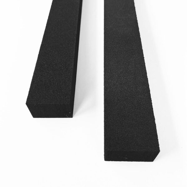 Fuellerstaebe aus schwarzem EPDM